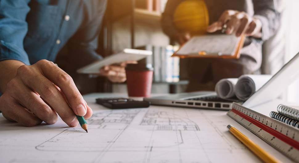 Comment choisir son entreprise de rénovation — équipe professionnelle